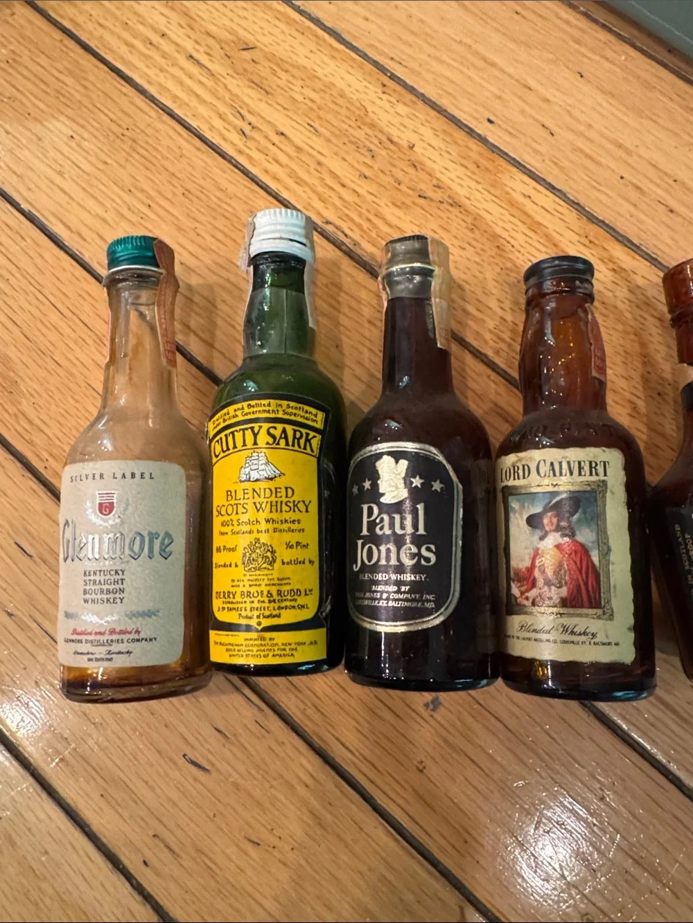 Assorted empty Vintage whiskey Miniature Bottle Set - Brown Amber Bottles
